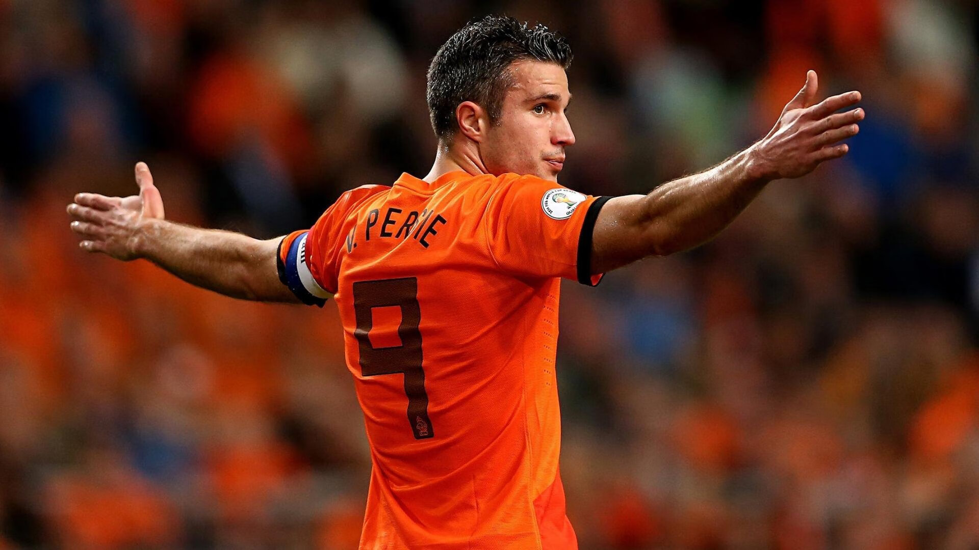 曼联在关键比赛中取胜，稳扎稳打追赶榜首