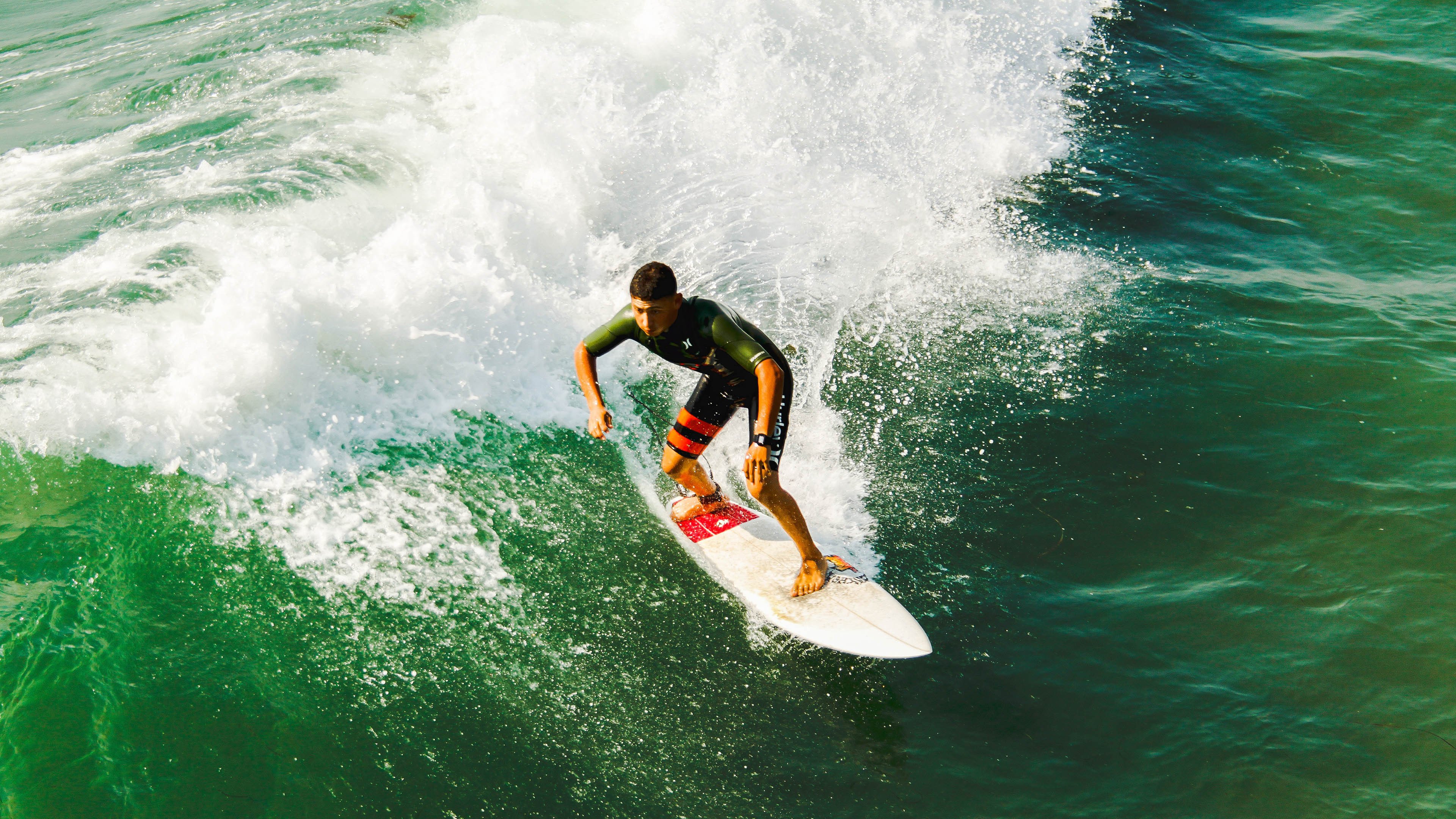 米兰双雄奋力争夺，意甲火药味十足